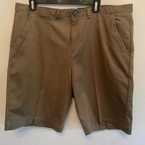 Jachs Men's flat front shorts (size 38)